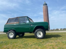 image of '1968 Ford Bronco (Norway Green)' classic ford bronco