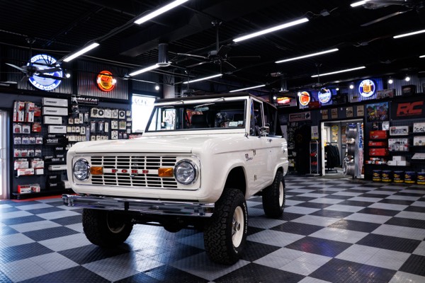 1969 Wimbledon White Ford Bronco