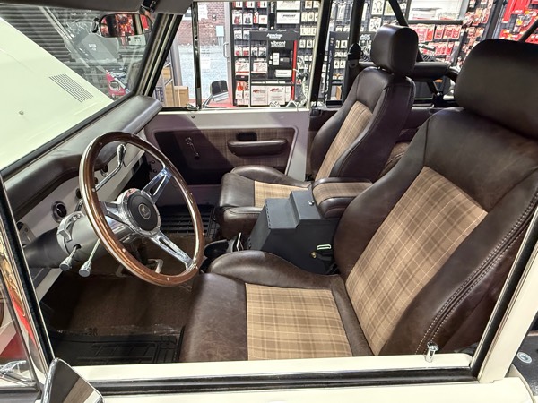 1969 Wimbledon White Ford Bronco