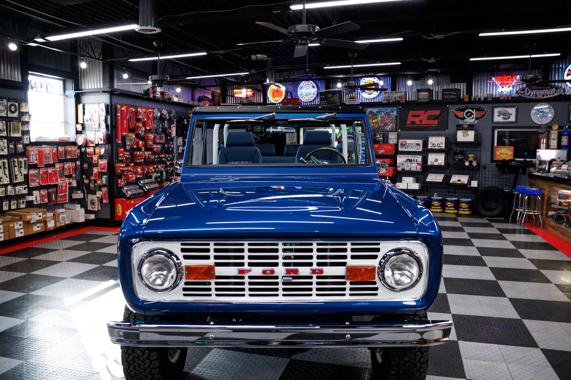 1971 Bright Dark Blue Metallic Ford Bronco