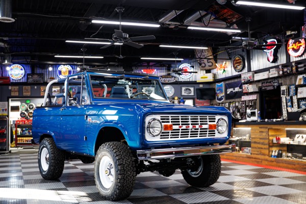 1971 Bright Dark Blue Metallic Ford Bronco